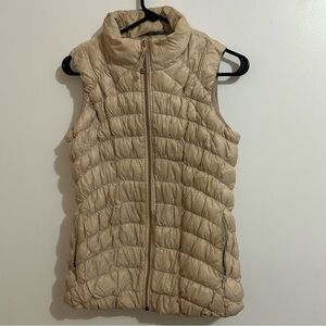 Athleta Beige Rose Gold Downtime Down Filled Full Zip Puffer Vest Women’s M